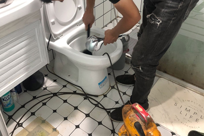 延边朝鲜族马桶堵塞自己疏通还是找师傅？专业上门服务让你省时更省心